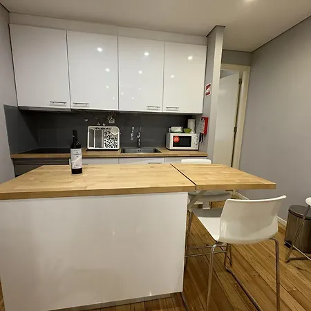 Chiado Hill ליסבון